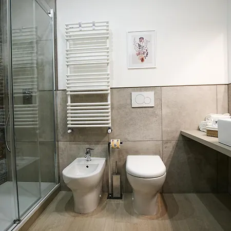 Colosseum Maison 招待所