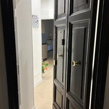 Colosseum Maison 招待所